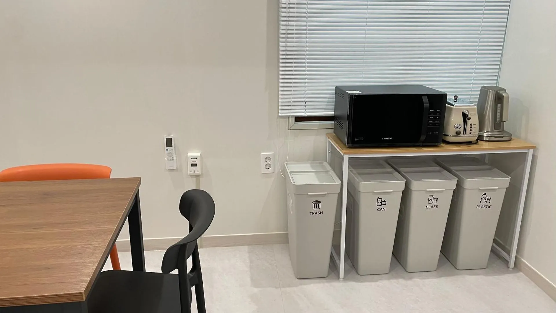 بيت شباب Londonker بوسان